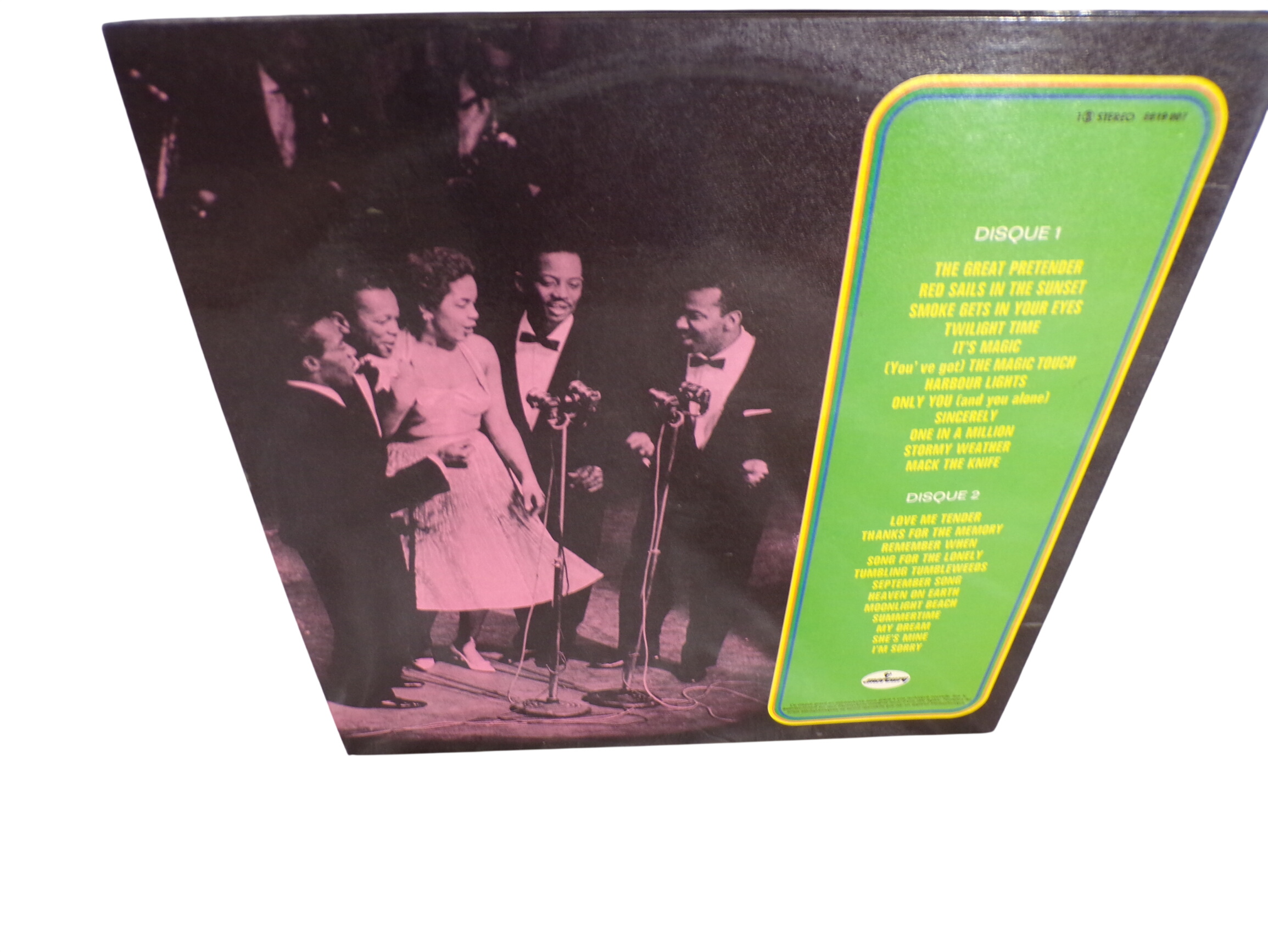 Vinyle The Platters "double album (comme indiqué par le logo "Succès en 2 Disques") regroupe leurs plus grands standards de l'époque Doo-wop et Early Pop" Très bon état -  reconditionné disponible sur Label Emmaüs